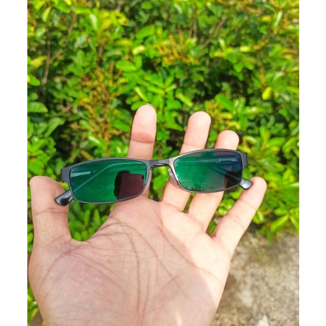 kacamata photocromic dan antiradiasi frame kotak kecil