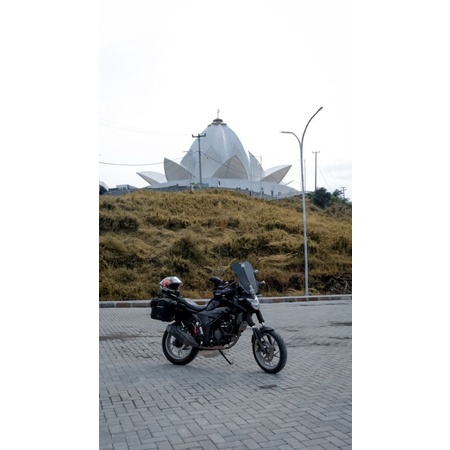 Eiger Trax 1.1 side bag motor