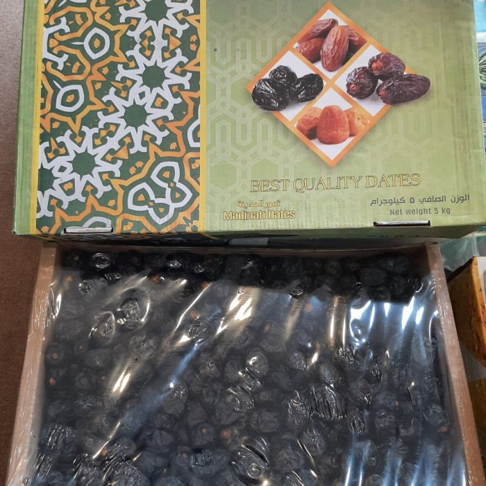 

Kurma Ajwa Madinah Dus 5kg Ajwa Aliyah Premium