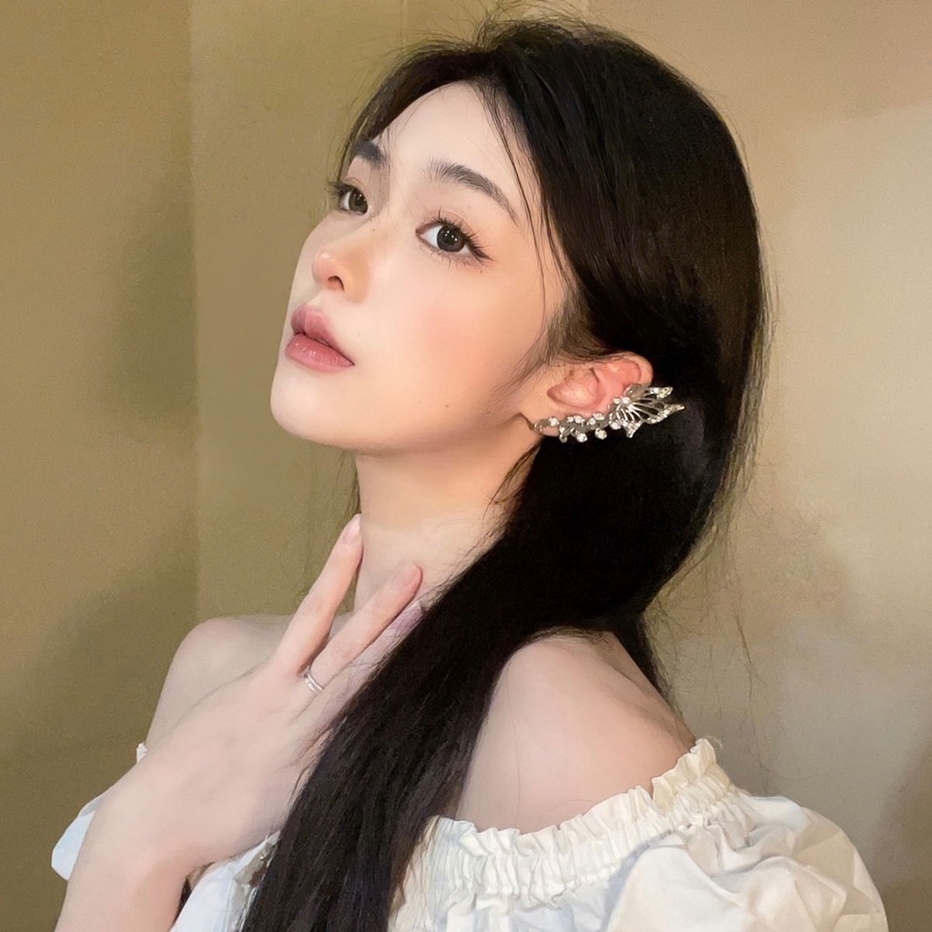 Anting-anting kupu-kupu elf klip tulang telinga wanita tanpa klip telinga lubang telinga Sen adalah ceruk mewah yang ringan dan gantung telinga gadis panas kelas atas