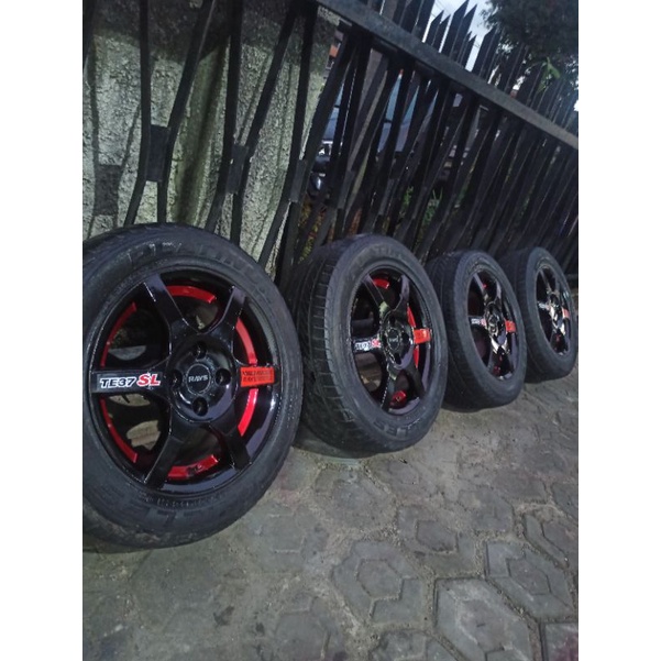 4 Velg R14 PCD 100+Ban 175/65 Brio calya sigra agya ayla vios jazz yaris karimun atoz visto soluna balrno sirion igniz Rp 2.500.000 ( 4 velg+Ban)