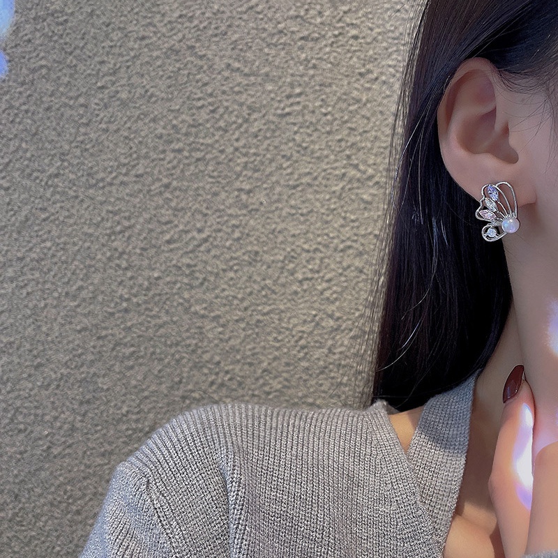 Anting Tusuk Sterling Silver 925 Desain Kupu-Kupu Hias Zircon + Mutiara Mewah Untuk Wanita
