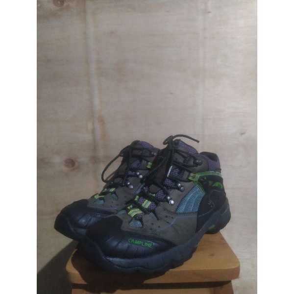 Sepatu outdoor Campline