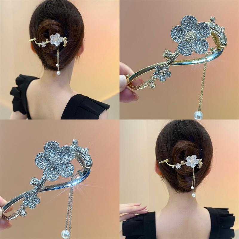 Jepit Rambut Bentuk Bunga Kupu-Kupu Aksen Mutiara Berlian Imitasi Bahan metal Gaya Korea butterfly