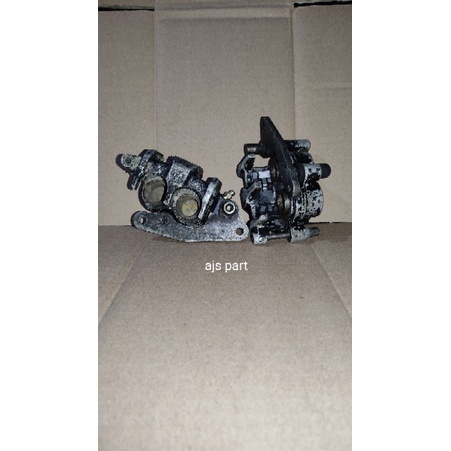 Caliper bawah kaliper bawah pala babi vario 110 karbu original copotan motor
