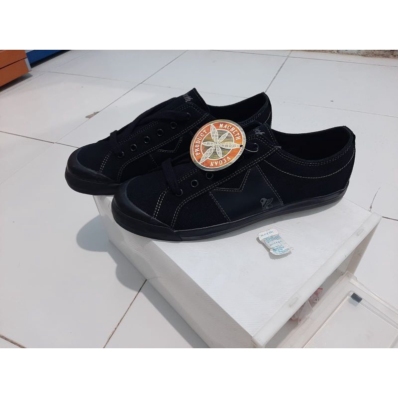 Macbeth Eliot Classic Black Black 3rd Gen (RARE item)