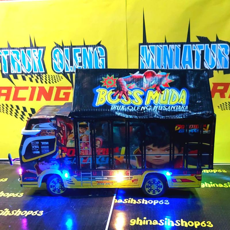 Miniatur truk oleng full variasi lampu terpal murah