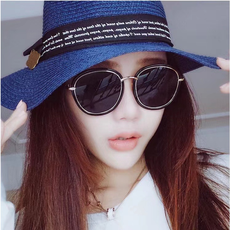 022 Kacamata Hitam UV Wanita Gaya Korea Untuk Wajah Bulat