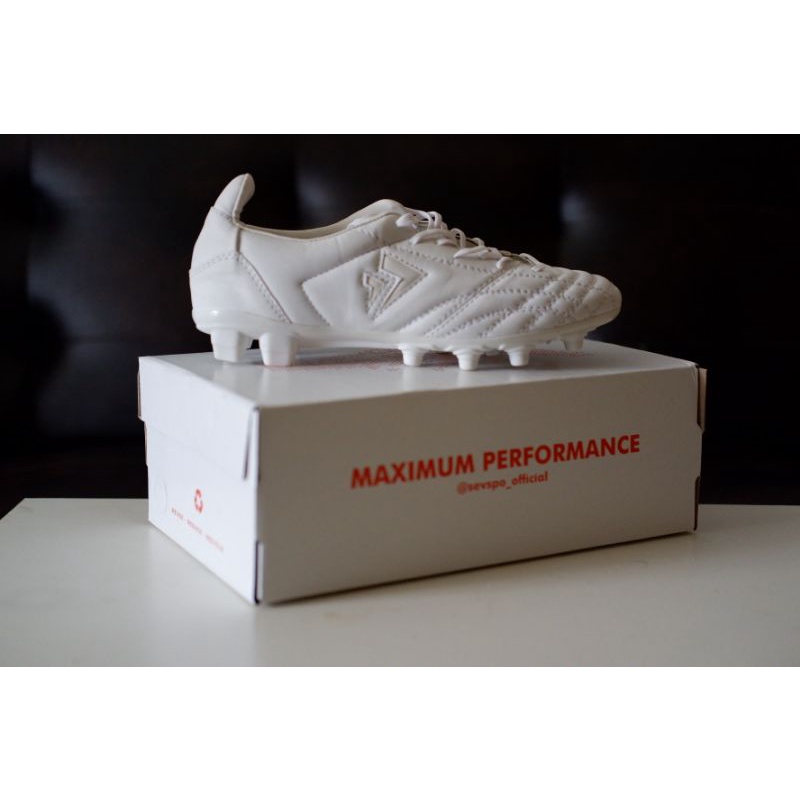 Sepatu Bola SEVSPO Kempo Full White