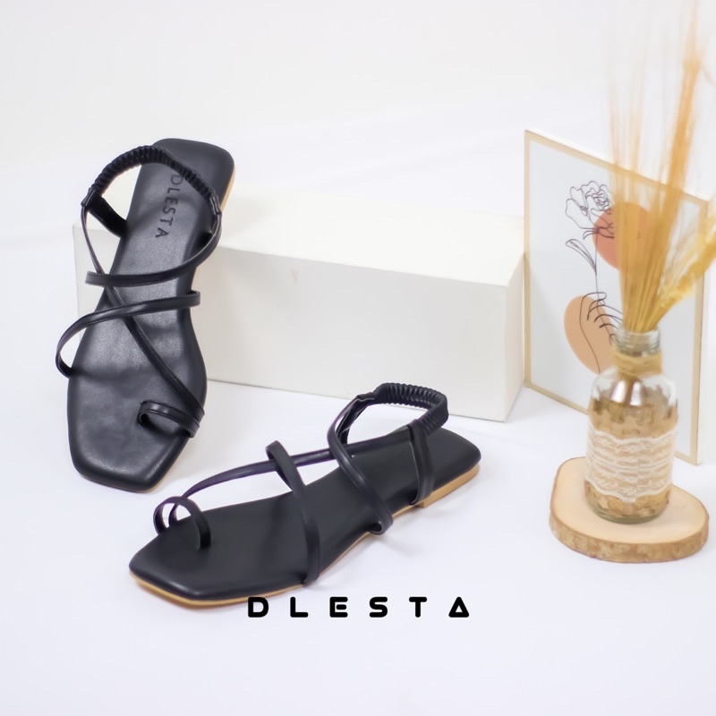 MILA Flat Sandal Wanita - DLESTA 9.9