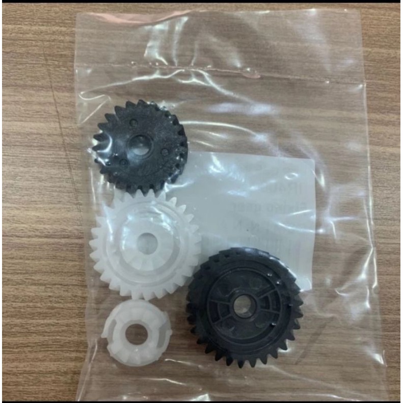 

Fixing Gear / Gear PemanasUntuk mesin canon IR 1730 / IRA 400/ IRA 500 Kualitas terjamin Foto 100% Asli Harga 1 set (4buah gear)