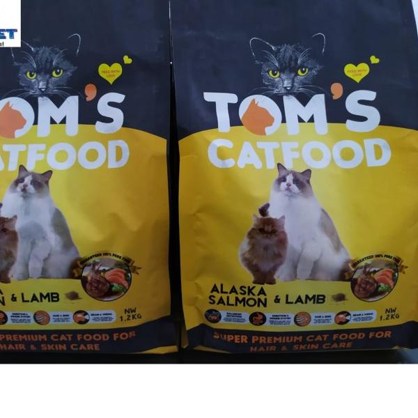 TOMS CAT - HAIR & SKIN - ALASKA SALMON & LAMB - 1,2kg - MAKANAN KUCING