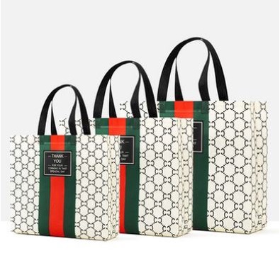 

Paper Bag Kain Motif GUCCI LIST PUTIH