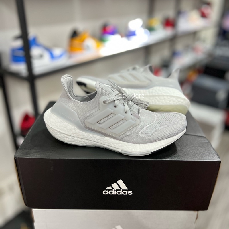 Sepatu Running Original Adidas Ultraboost 22 Grey