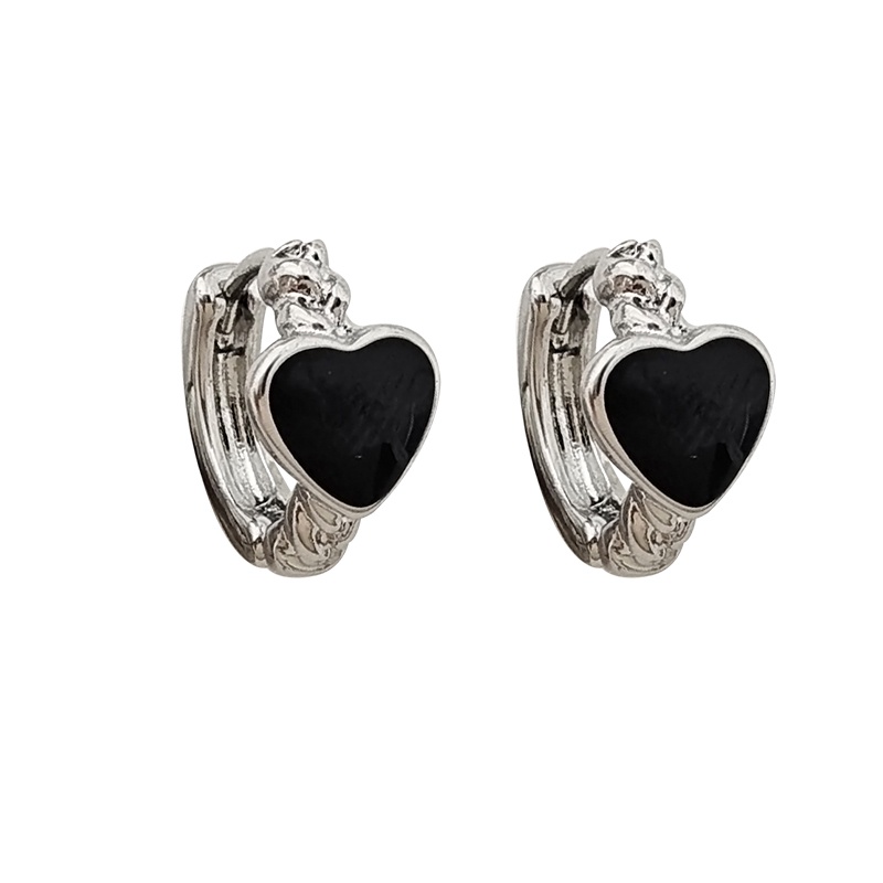 Anting Bentuk Hati Untuk Aksesoris