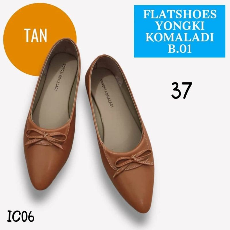 Flat shoes Yongki Komaladi