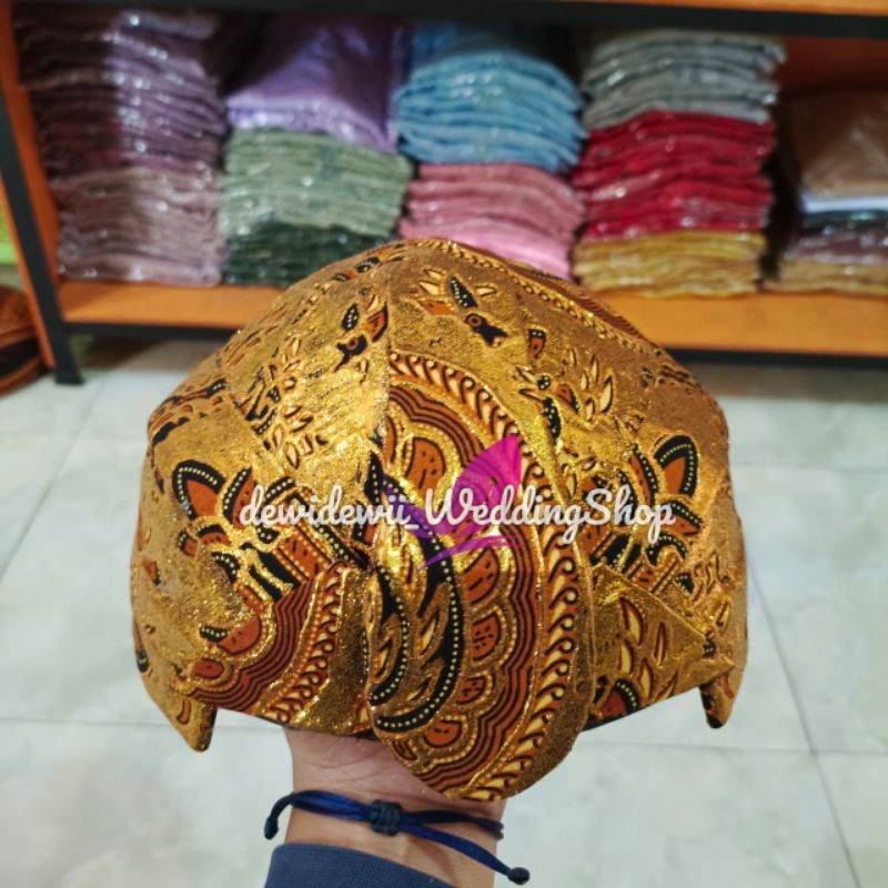 Blangkon Solo Pengantin / Motif Semen Romo Prodo Full Gold