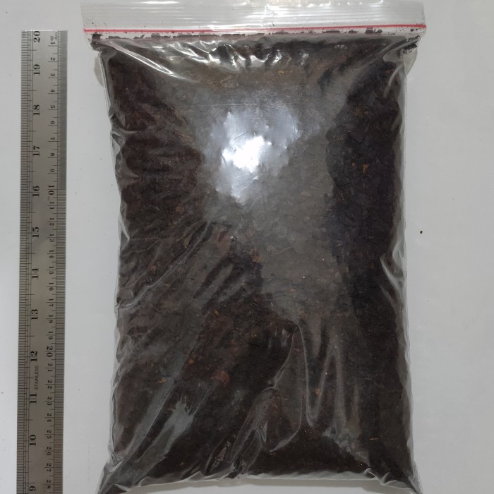 KOMPOS DAUN TREMBESI FERMENTASI/MEDIA TANAM TREMBESI FERMENTASI