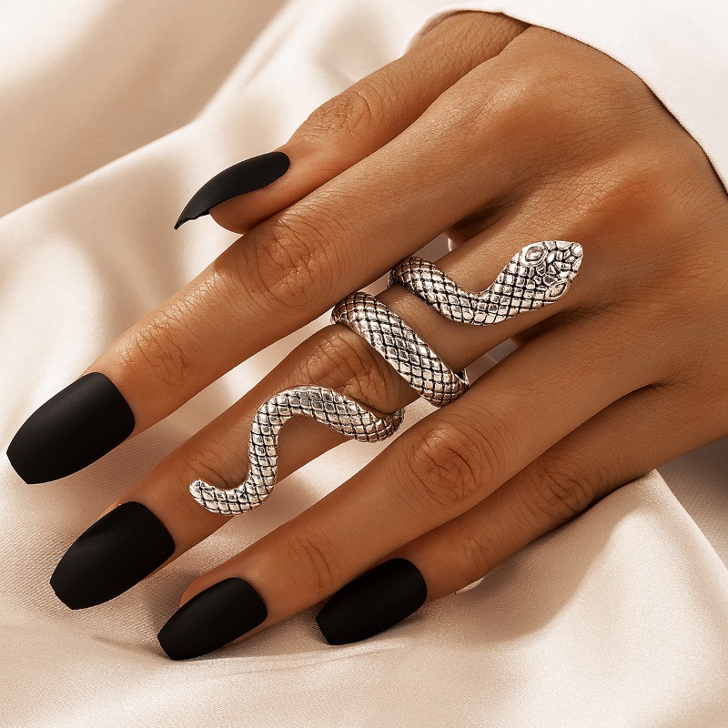 4pcs / Set Cincin Bentuk Ular Bahan Metal Gaya Vintage Punk Gothic Bohemia Untuk Wanita