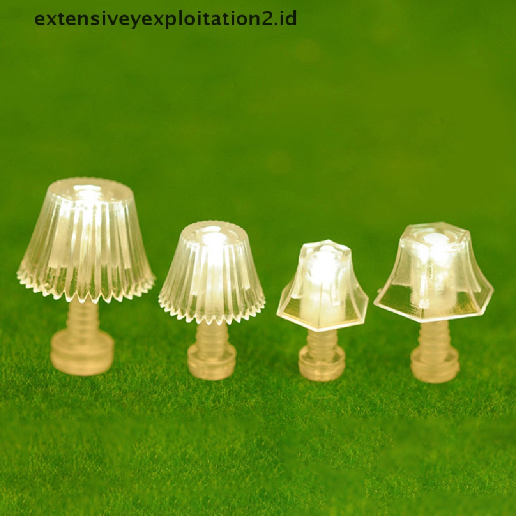 Mainan Miniatur Lampu Meja / Lantai Skala 1: 25 Untuk Aksesoris Rumah Boneka