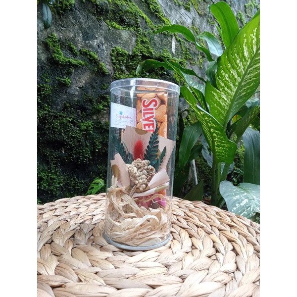 Hampers wisuda // mika tabung isi coklat buket mini