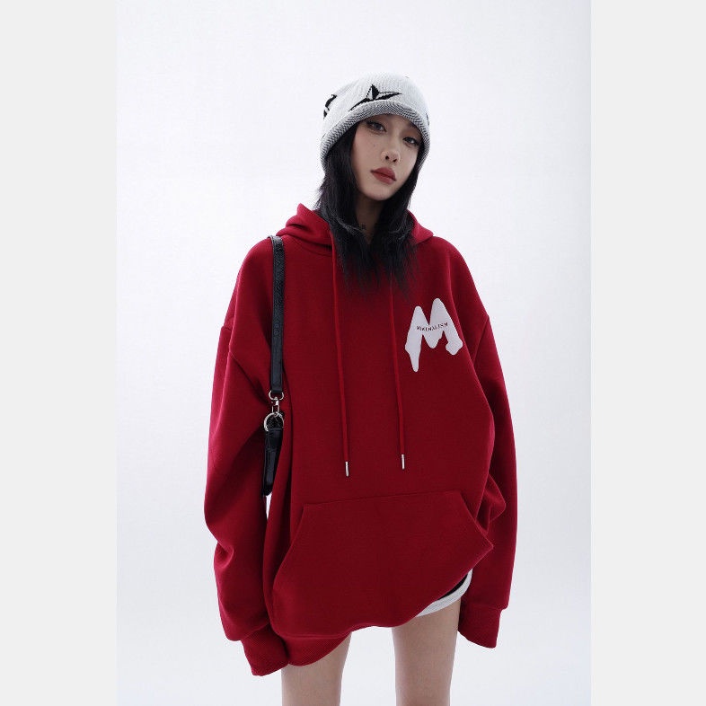 2022 Musim Gugur dan Musim Dingin Desain Baru Rasa M Surat Dicetak Berkerudung Sweater Wanita Longgar Plus Beludru Tebal Pasang Nasional merek Hoodie