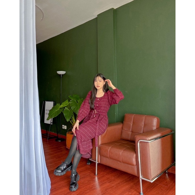 KANON - Lucy Flannel Dress with Belt - Dress midi flannel motif kotak-kotak design vintage korean look