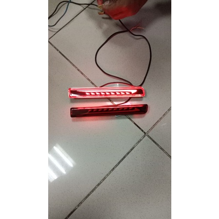 Lampu Reflektor Bemper Bumper Belakang Mata Kucing AYLA 2017 2018 2019 2020 2021 2022