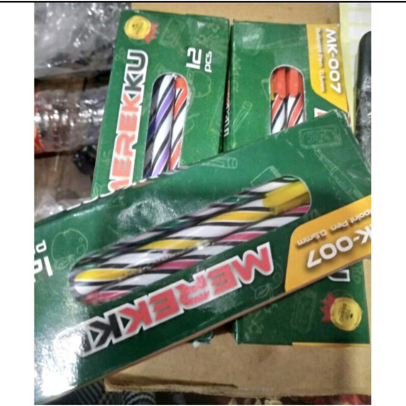 

1 pack pulpen / bolpoint ulir isi 12 pcs