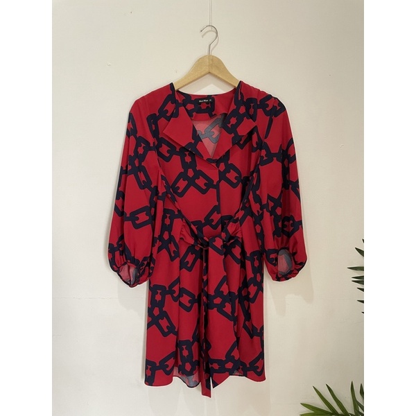 Blouse merah mewah