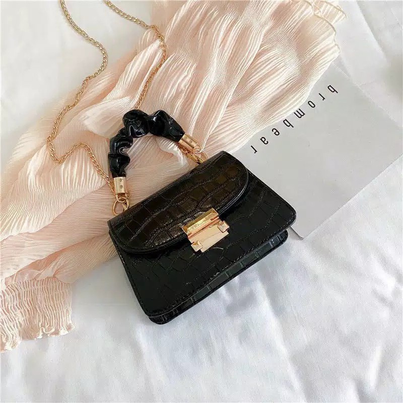 Tas Selempang Simple Elegan Casual Kecil/Tas Bahu Wanita Terbaru Casual Fashion Wanita Import Murah