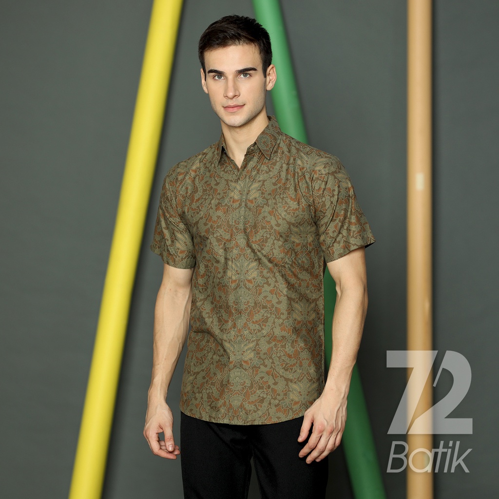 KEMEJA BATIK PRIA Lengan Pendek Premium Hijau Kraton Lawasan Jogja Solo Soga 723135 Cap 72 - Baju Kemeja Atasan Pakaian Setelan Batik Pria Cowok Laki Laki Remaja Keluarga Kantor Lengan Pendek Modern Slimfit Slim Fit Premium Kekinian