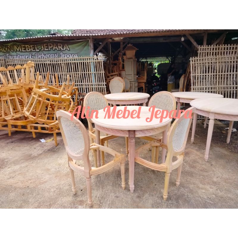 KURSI MAKAN  MEJA MAKAN KURSI ROTAN