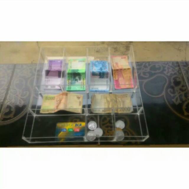 

READY Kotak uang 8cmx32x32cm TERLARIS