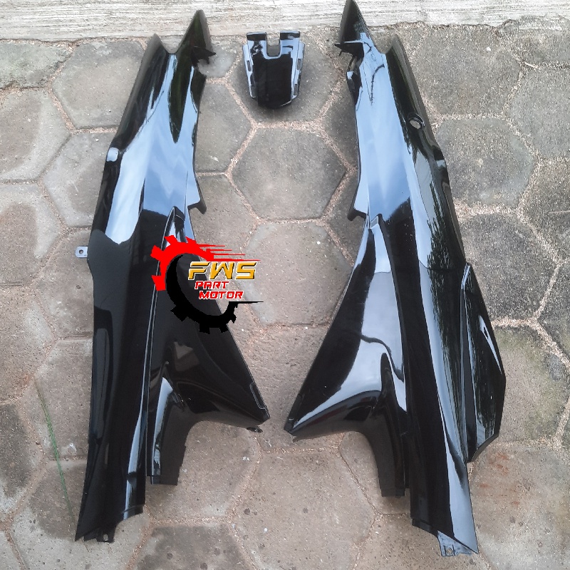 Cover body samping suzuki shogun 125 r/125 sp 2004-2006 hitam
