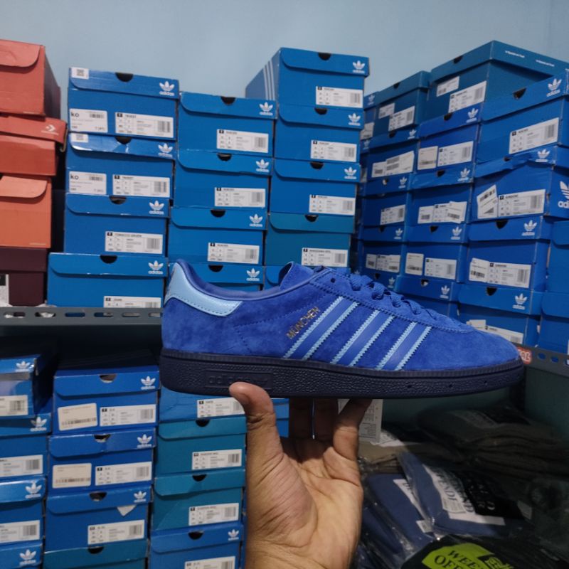 Adidas Munchen Paradise