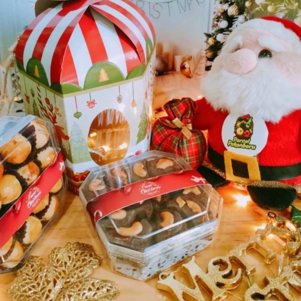 

Christmas Gift | Kado Natal Kue Kering Premium - St. Marcello