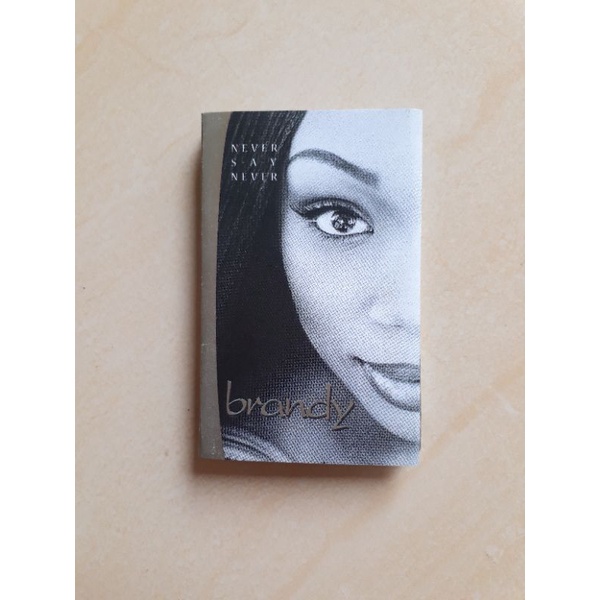 KASET BRANDY ALBUM NEVER SAY NEVER