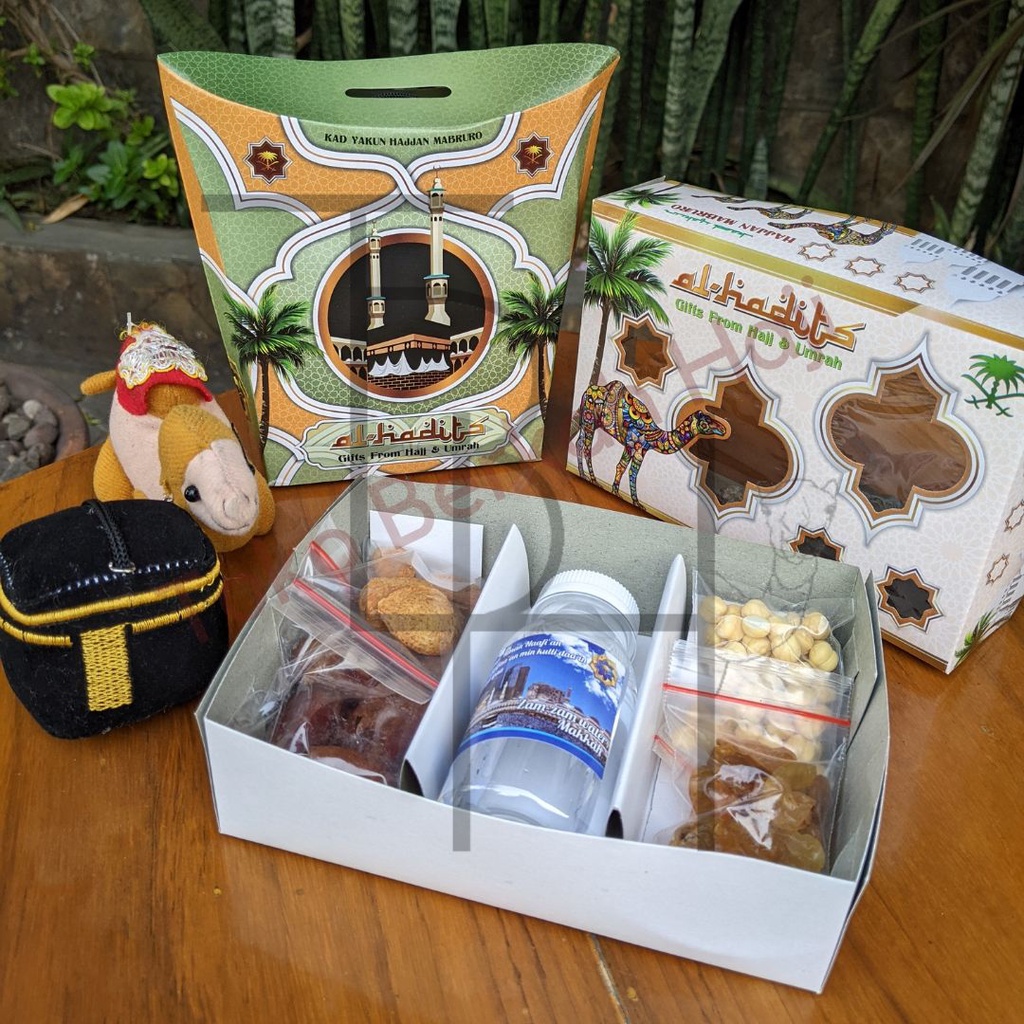 paket souvenir oleh oleh haji dan umroh + kacang almond + air zamzam / paket oleh oleh haji lengkap