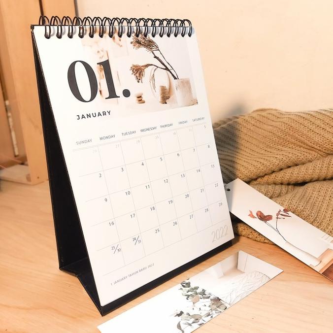 

Kalender Meja 2022 Minimalis 02 Premium / Desk Calendar Aesthetic