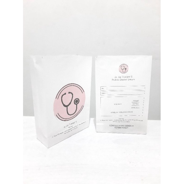 

Kantong Kertas Ukuran 10x4x15 CM Greaseproof 40gr Cetak 2 warna