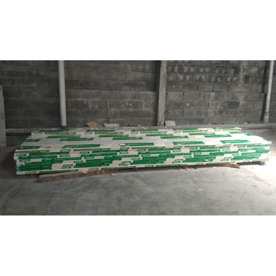 SHERA Plank Teak Texture 8.0 x 200 x 4000 mm (Uncoloured)