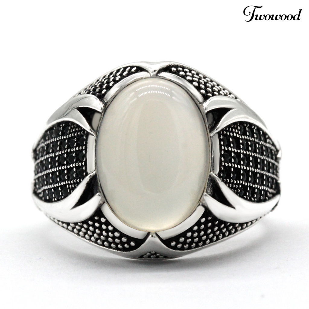 Cincin Pria Bahan Alloy Aksen Berlian Imitasi Gaya Retro Vintage Untuk Pesta