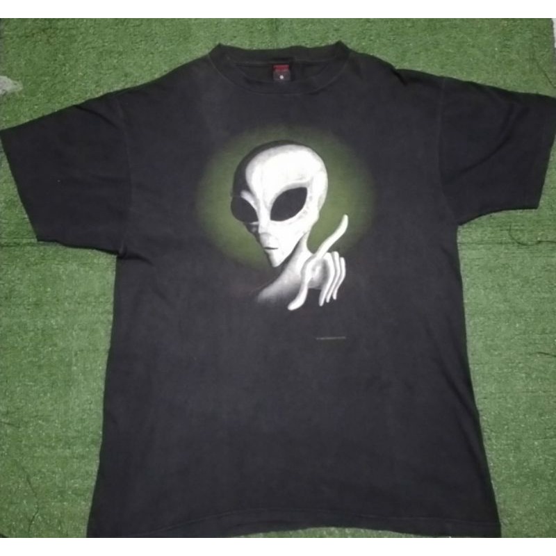 Kaos Alien Fashion  Victim