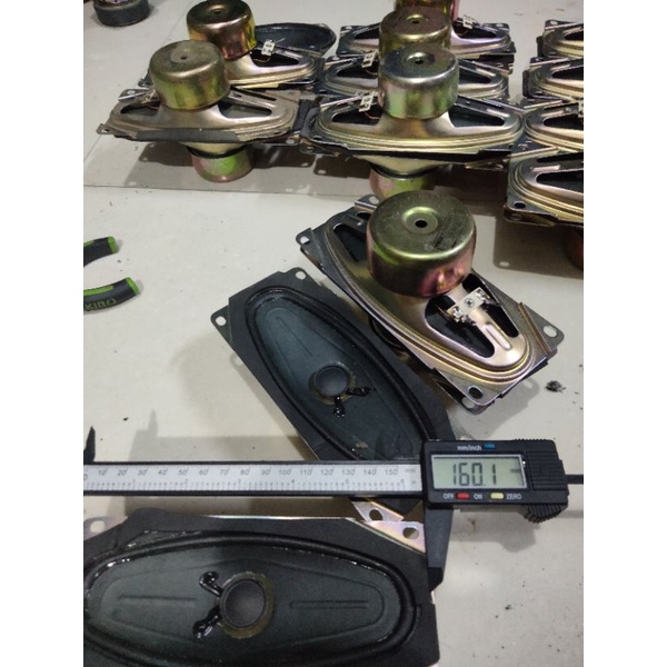 speaker polytron u slim sepasang
