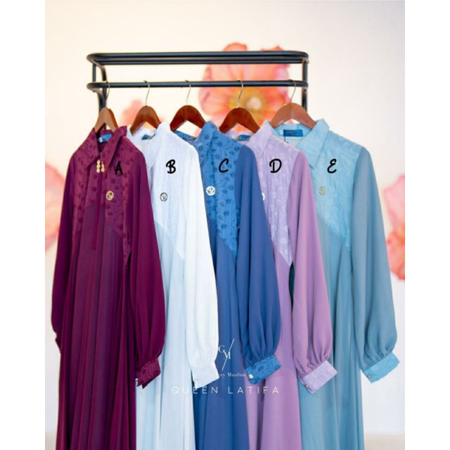 QUEEN LATIFA BY GALLERY MUSLIM