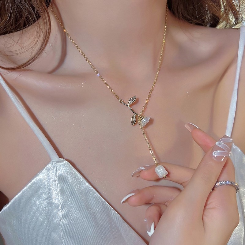 YEEZII Kalung Rantai Choker Liontin Bunga Tulip Hati Kristal Warna Emas Perak Untuk Wanita