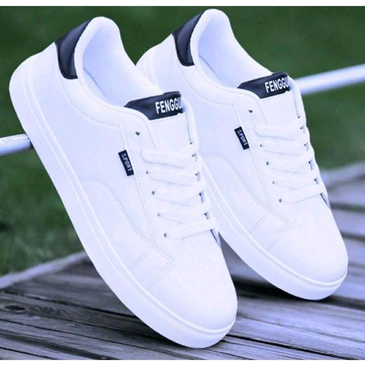 Sepatu sneakers pria korea import