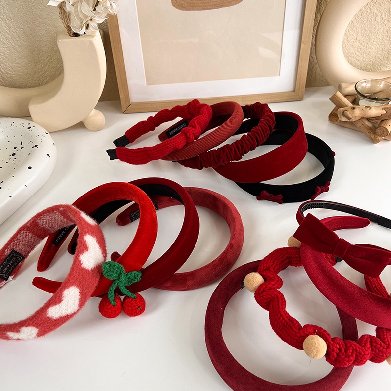 BANDO KAIN VARIASI MERAH TUA MAROON SATIN BULU FURRY NAtal TEKSTUR MOTIF PATTERN PITA BOW RIBBON COLLECTION HEADBAND HAIRBAND KOREA PADDED BENDO MOTIF GARIS BUNGA LEMBUT LEBAR WIDE CNY IMLEK