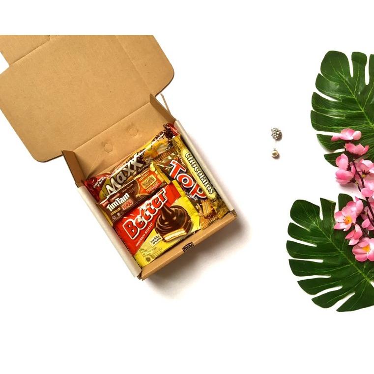 

⇔ Hampers Lebaran Snack Box Kado Ulang Tahun Natal Tahun Baru Hampers Lebaran ∞